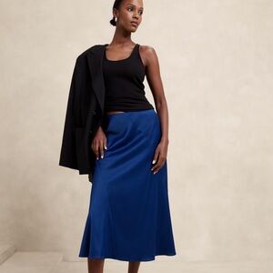 BR | Silky Midi Skirt